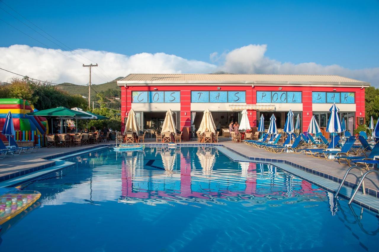 Costas Hotel Kalamákion Eksteriør bilde